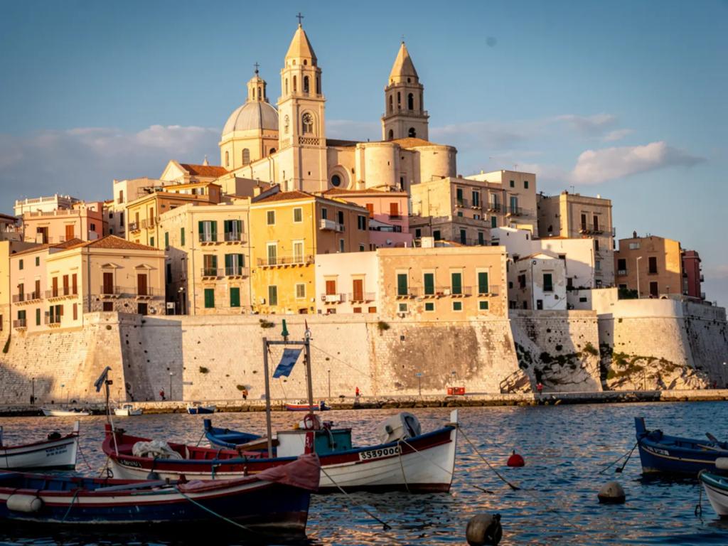 eSIM Cagliari - Compra datos de viaje prepago para Cagliari, Italia