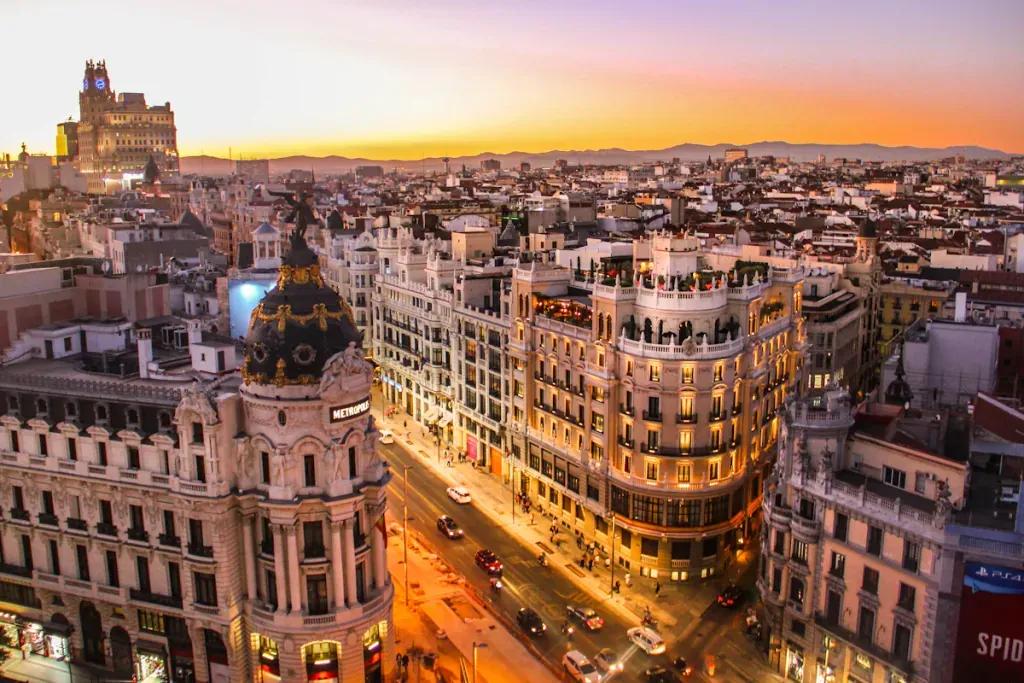 eSIM Madrid - Compra datos de viaje prepago para Madrid, España