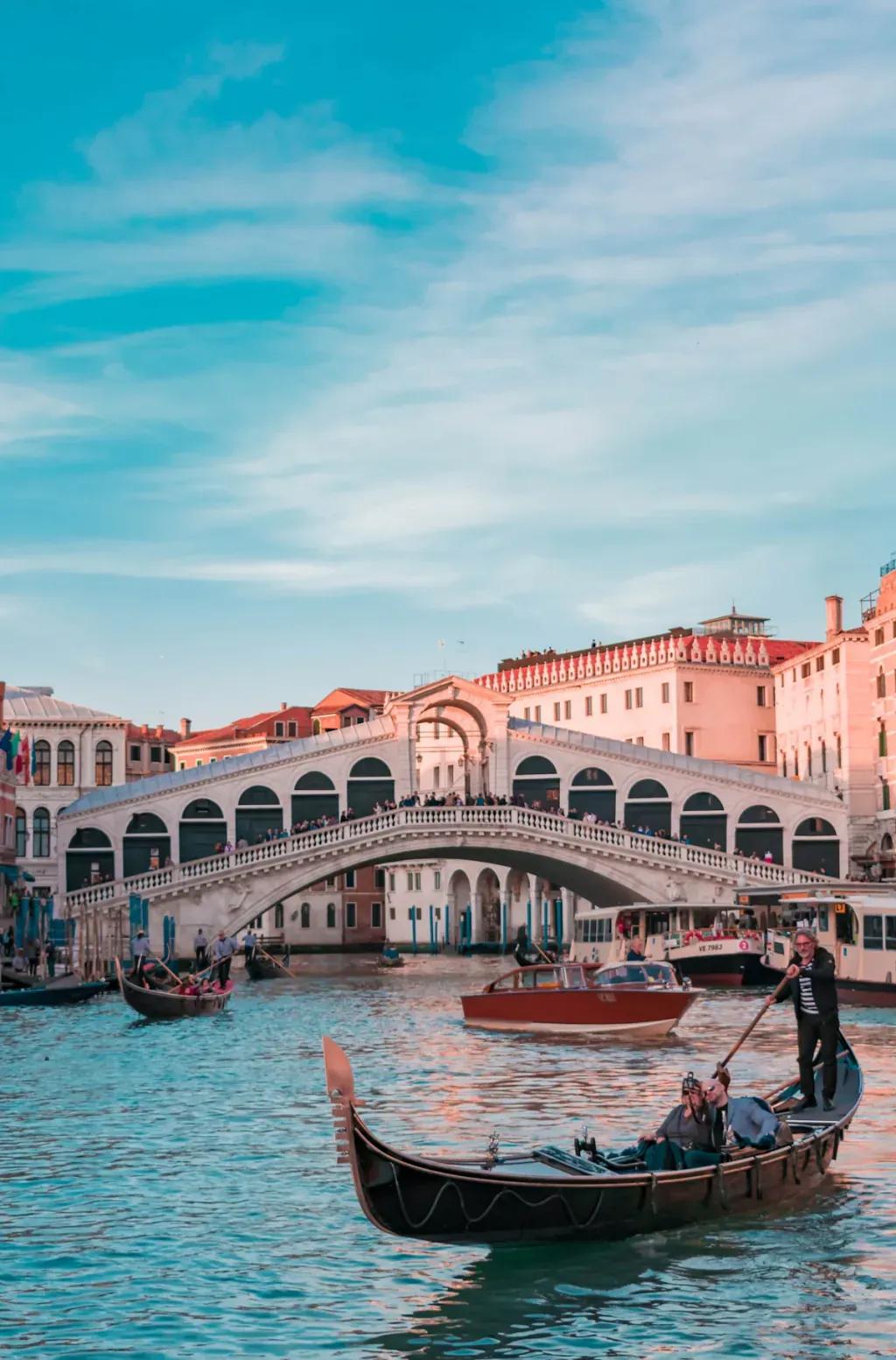 eSIM Venecia - Compra datos de viaje prepago para Venecia, Italia