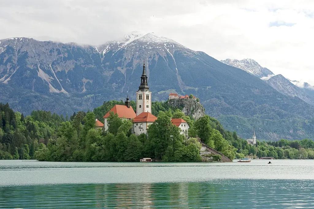Destino de viaje Eslovenia - Compra eSIM Eslovenia para internet móvil