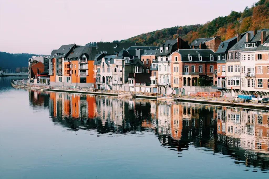Destino de viaje Bélgica - Compra eSIM Bélgica para internet móvil