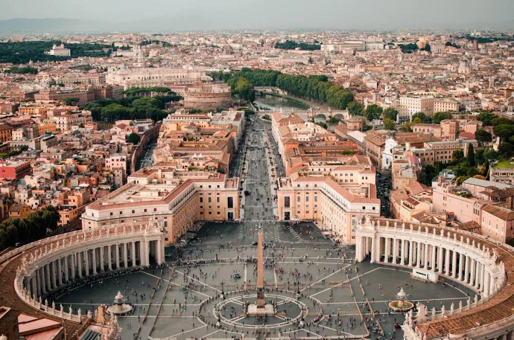 Destino de viaje Ciudad del Vaticano - Compra eSIM Ciudad del Vaticano para internet móvil